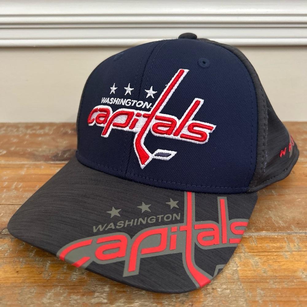 Washington Capitals Men's NHL Reebok Navy/Gray Playoff Structured Flex Hat, S/M